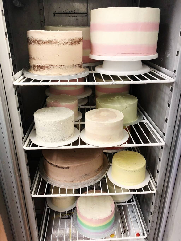 How Long Does Cake Last in the Fridge: Storing Cake for Optimal Freshness