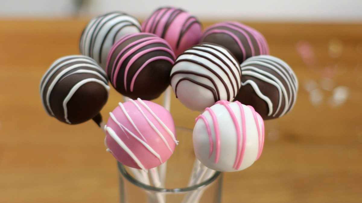 What Are Cake Pops: A Fun and Portable Take on Cake