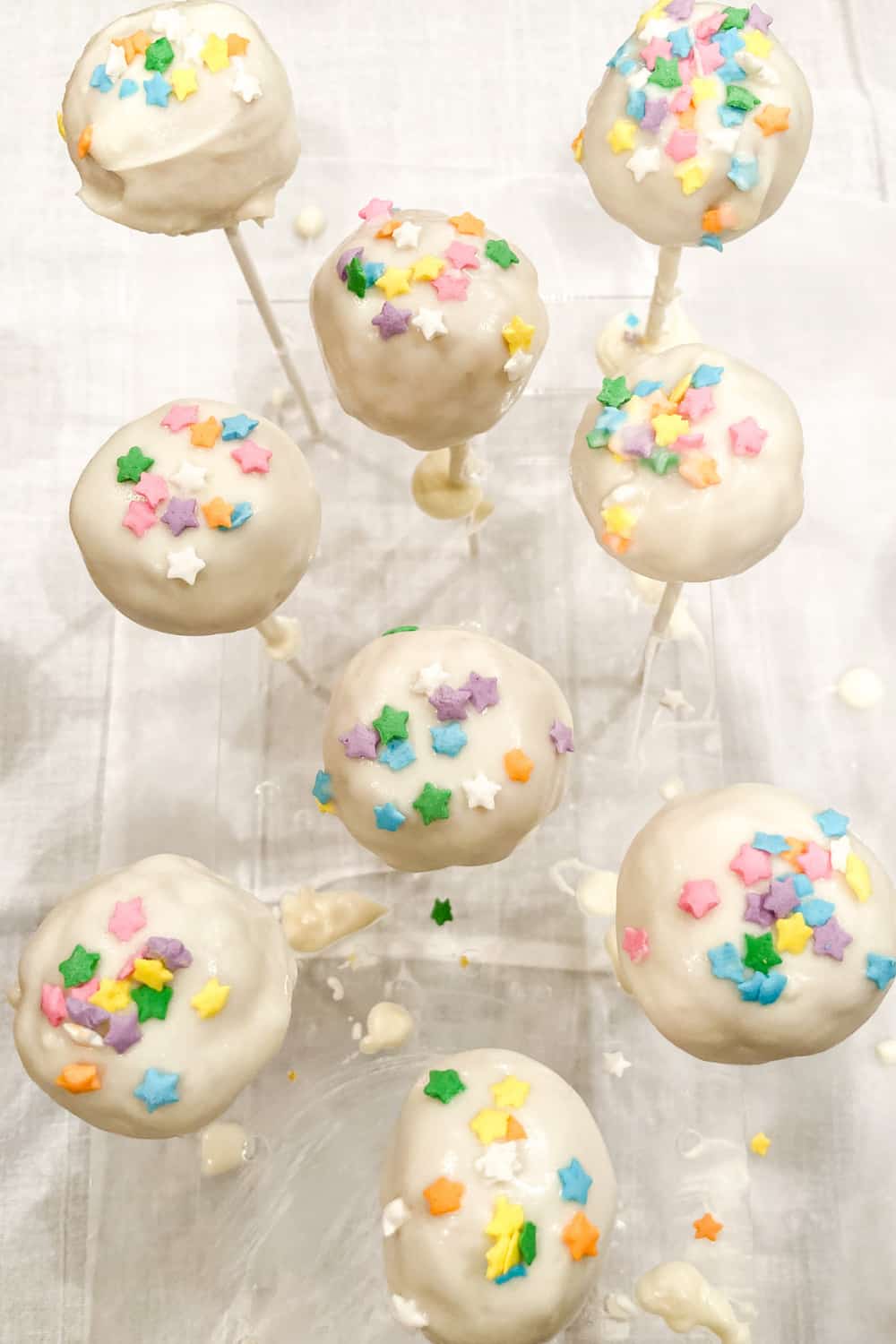 How Long Do Cake Pops Last: Maximizing the Shelf Life of Cake Pops