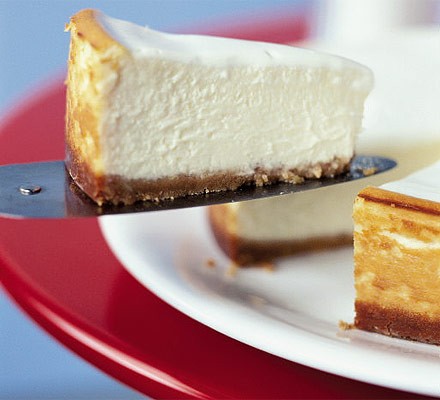 Does Cheesecake Have Cheese: Understanding the Key Ingredient in Cheesecake